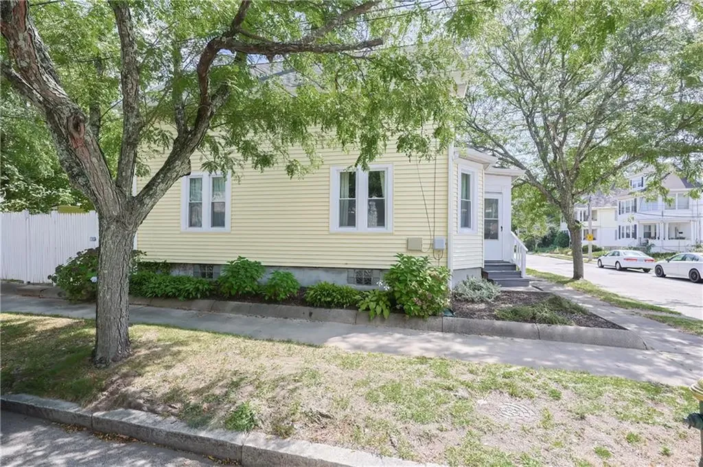 41 Depew Street Providence RI 02907