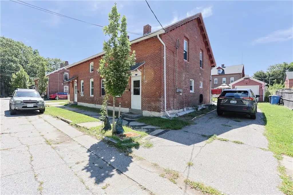 8 Lawrence Street Cumberland RI 02864