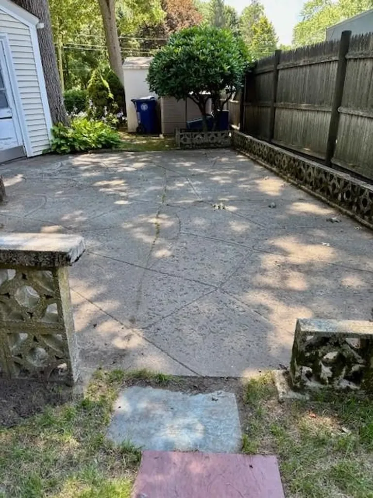 31 Twin Oak Drive Warwick RI 02889