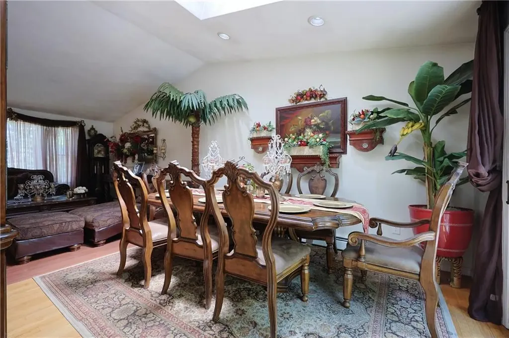 52 Urquhart Street Cranston RI 02920