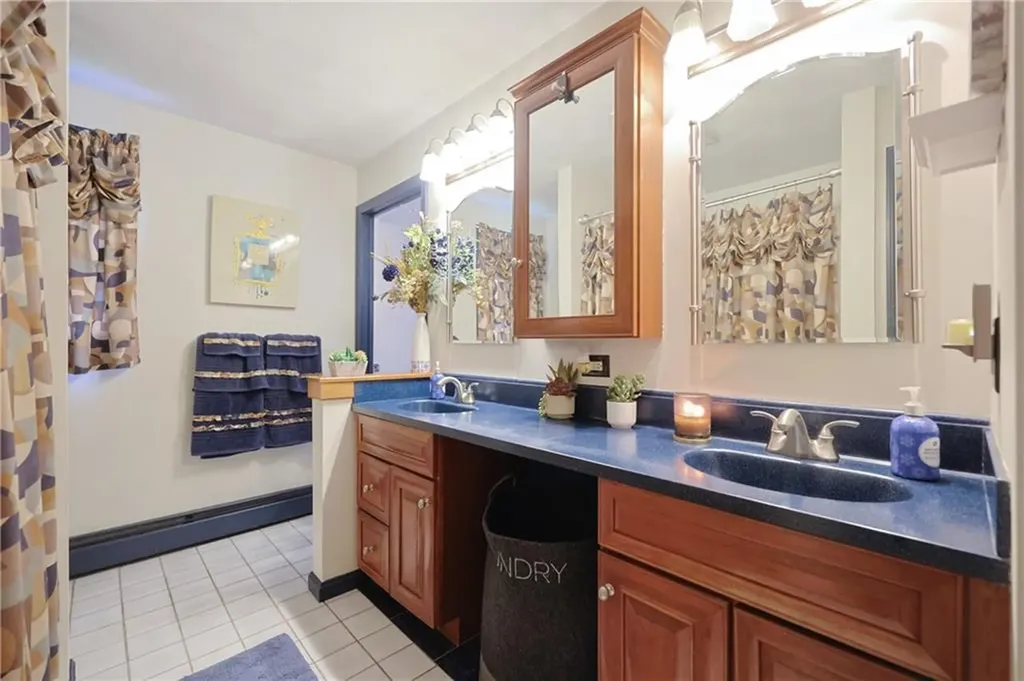 52 Urquhart Street Cranston RI 02920