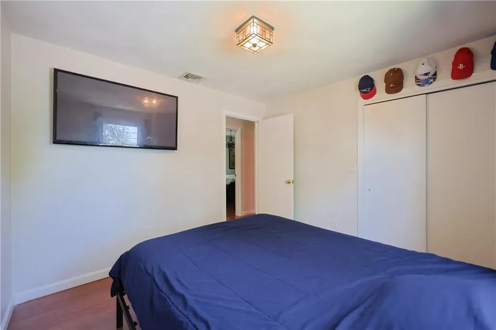52 Urquhart Street Cranston RI 02920