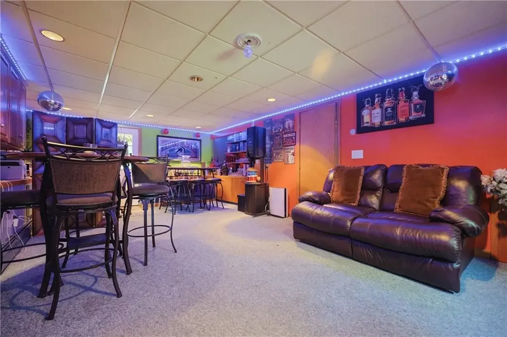 52 Urquhart Street Cranston RI 02920