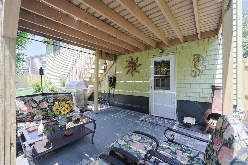 52 Urquhart Street Cranston RI 02920