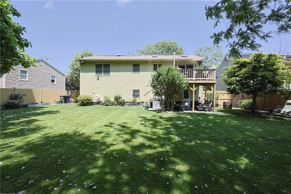 52 Urquhart Street Cranston RI 02920