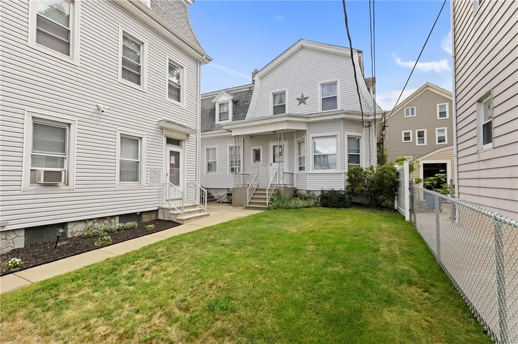 48 Ridge Street Fall River MA 02721