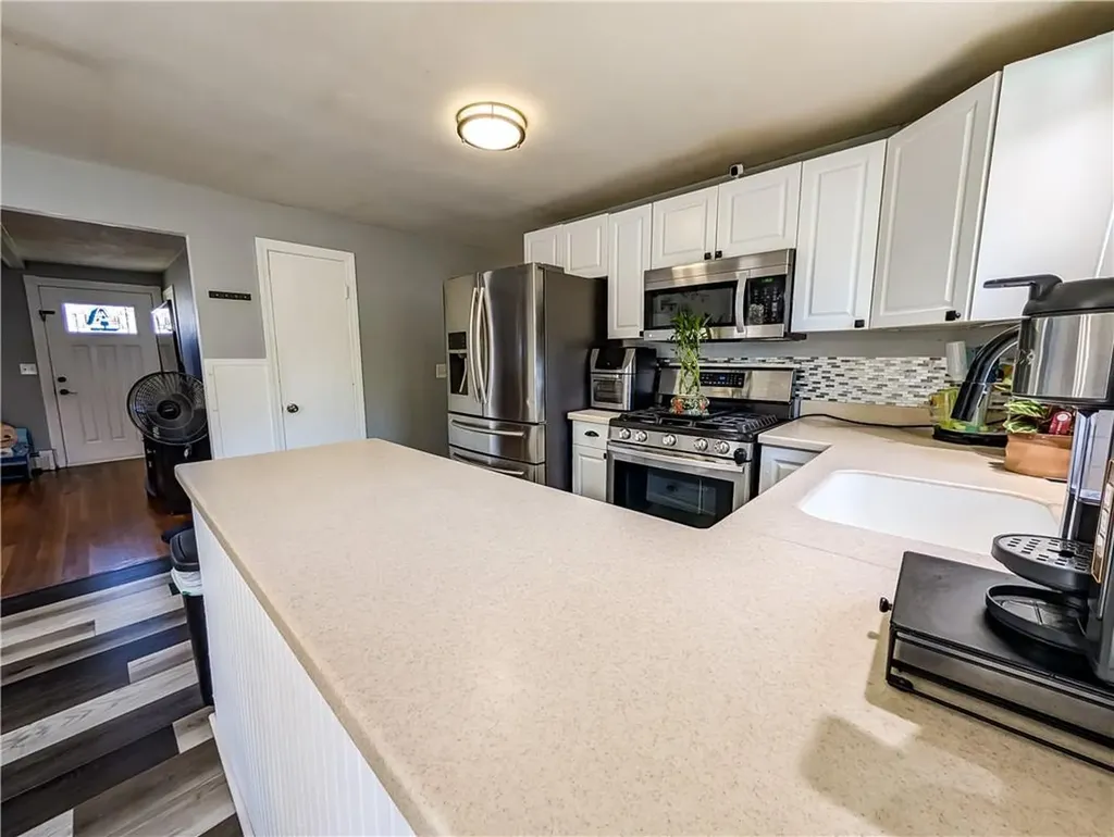24 Cedar Street Johnston RI 02919