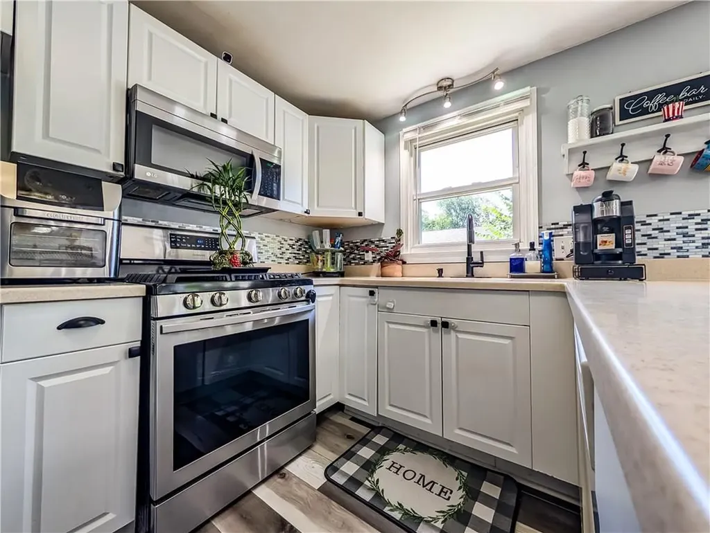24 Cedar Street Johnston RI 02919