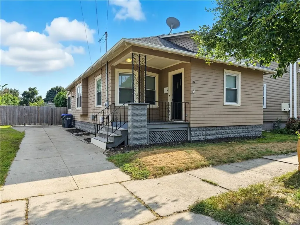 168 Rutherglen Avenue Providence RI 02907