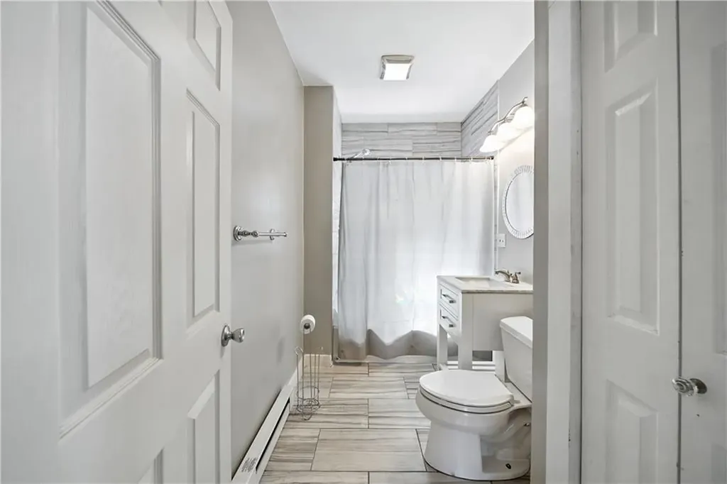 168 Rutherglen Avenue Providence RI 02907