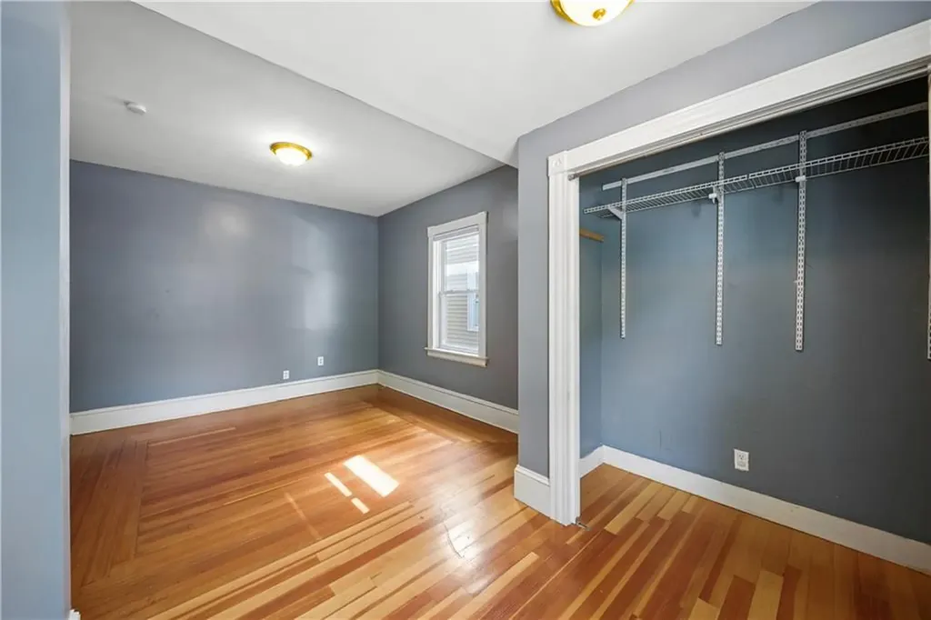 168 Rutherglen Avenue Providence RI 02907