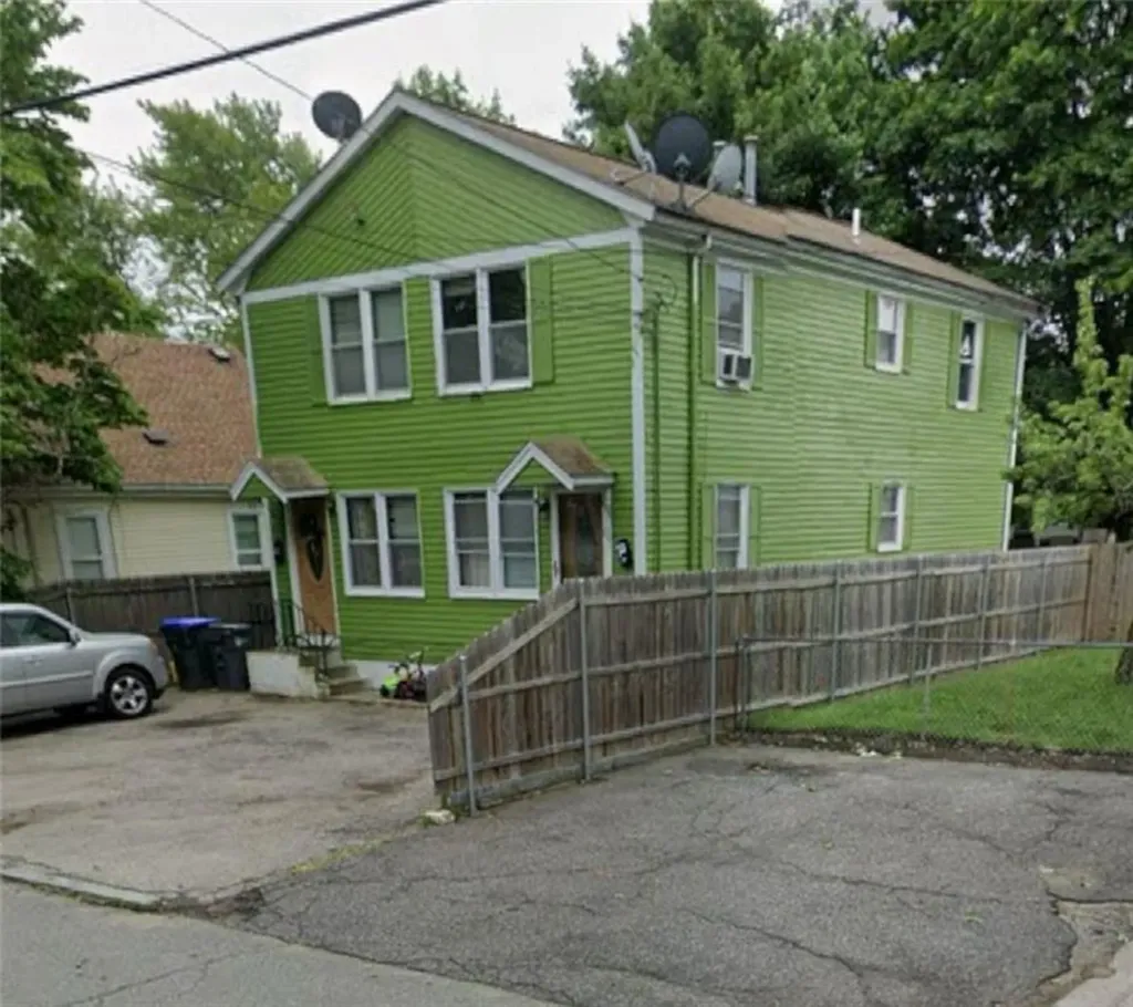 140 Moorefield Street Providence RI 02909