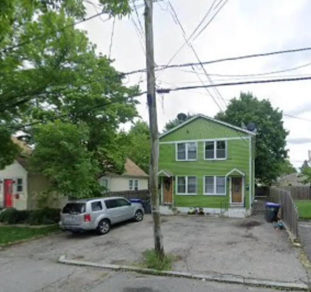 140 Moorefield Street Providence RI 02909