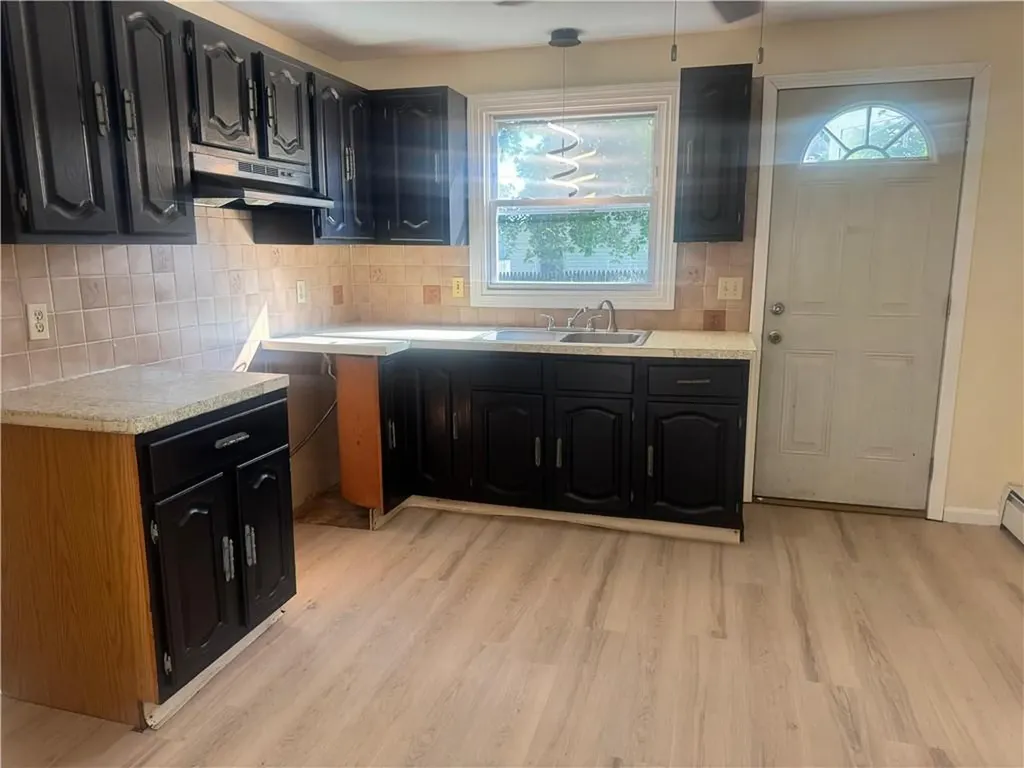 140 Moorefield Street Providence RI 02909