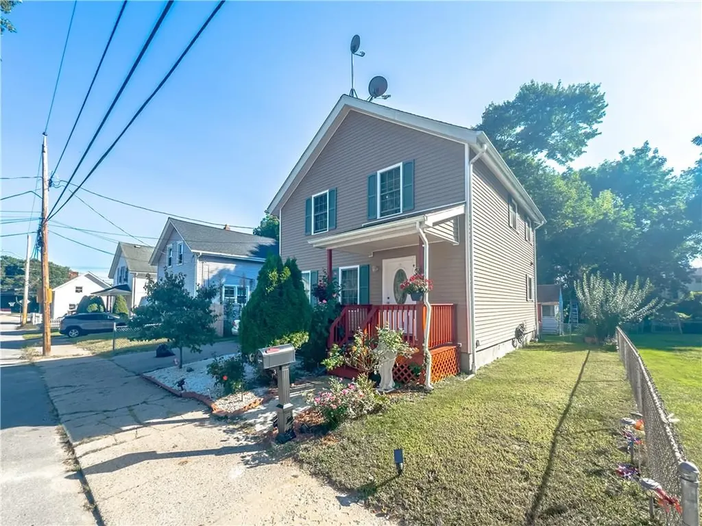 8 Arnold Avenue Lincoln RI 02865