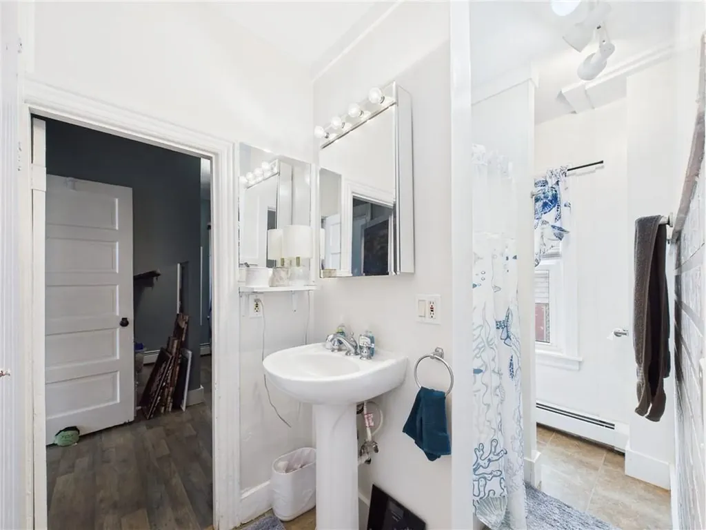 19 Remington Street Warwick RI 02888