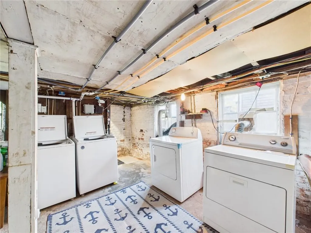 19 Remington Street Warwick RI 02888