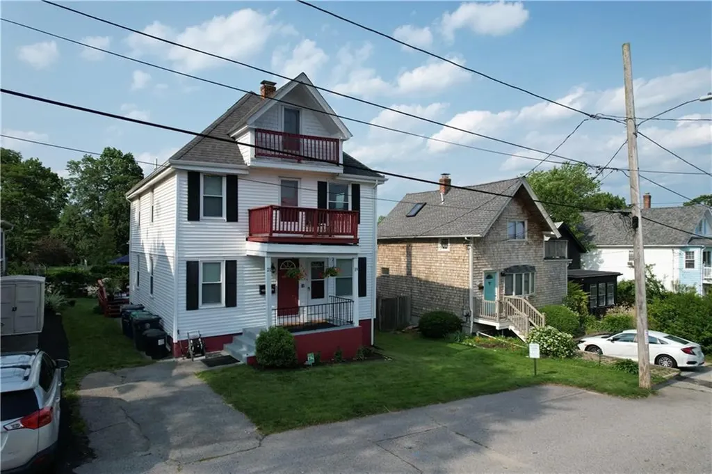 19 Remington Street Warwick RI 02888
