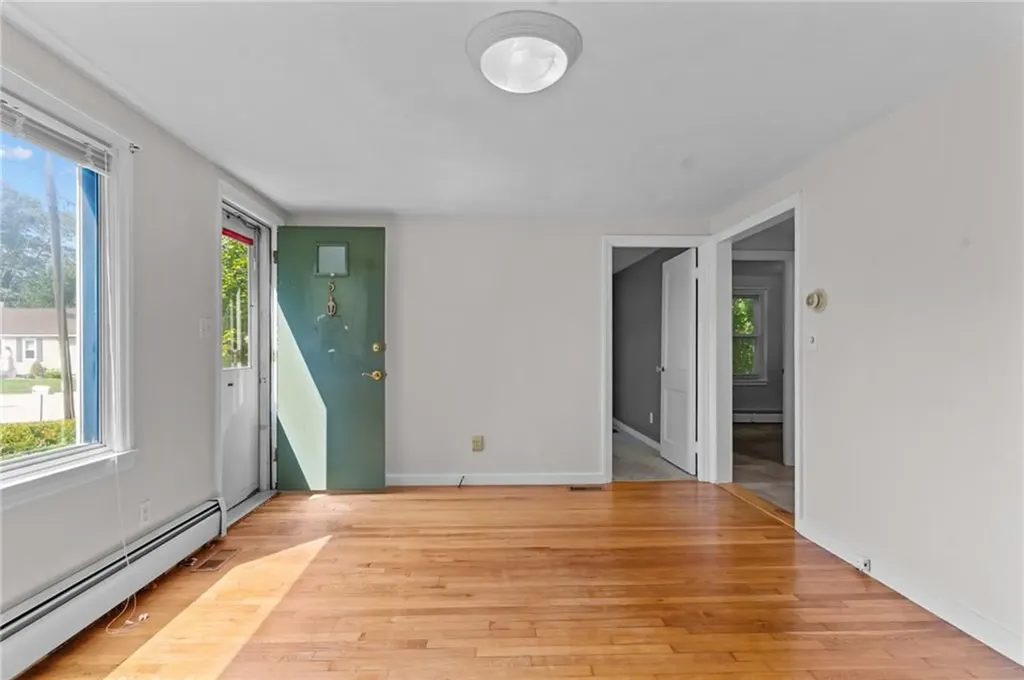 5 Sweetwater Road Warwick RI 02889