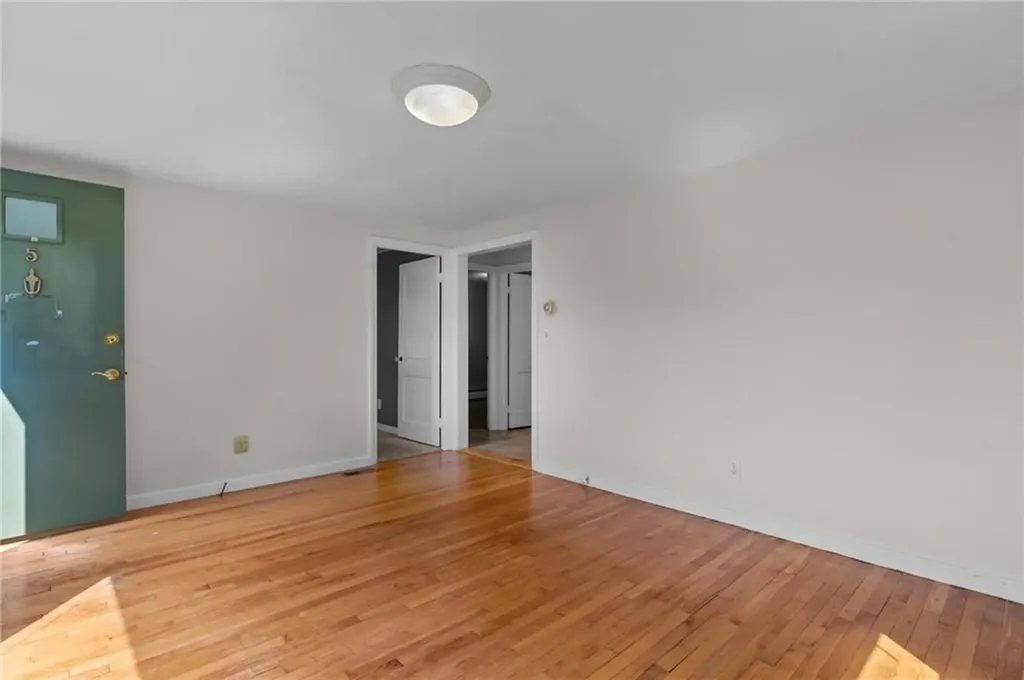 5 Sweetwater Road Warwick RI 02889