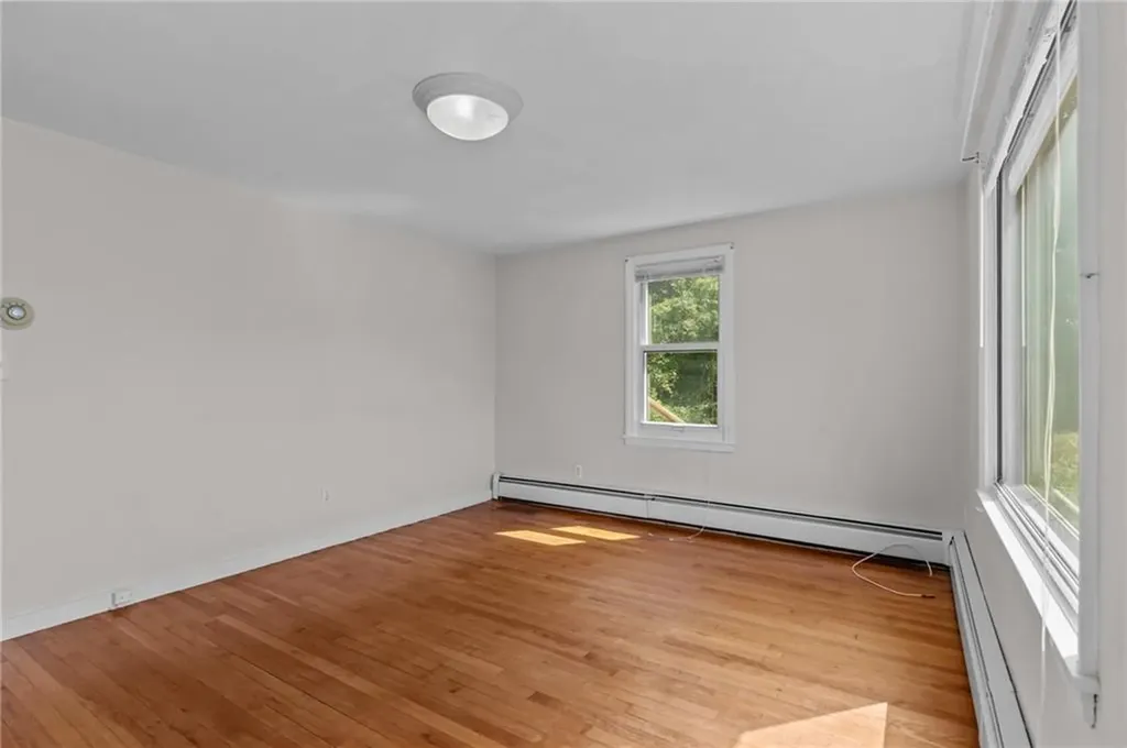 5 Sweetwater Road Warwick RI 02889