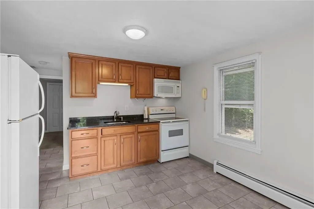 5 Sweetwater Road Warwick RI 02889