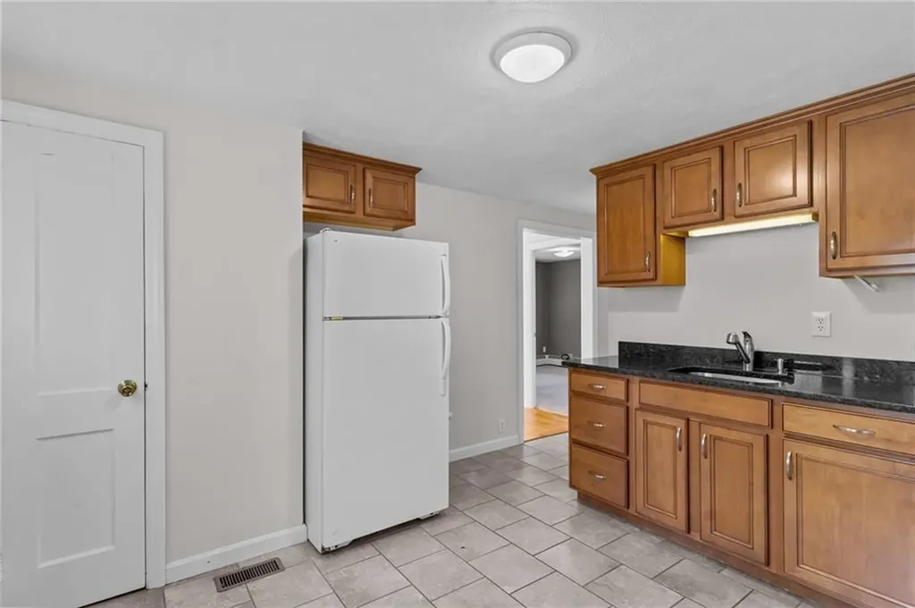 5 Sweetwater Road Warwick RI 02889