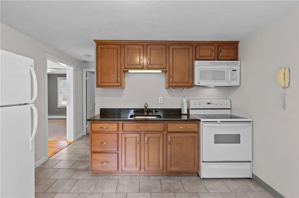 5 Sweetwater Road Warwick RI 02889