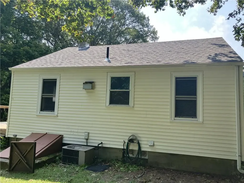 5 Sweetwater Road Warwick RI 02889