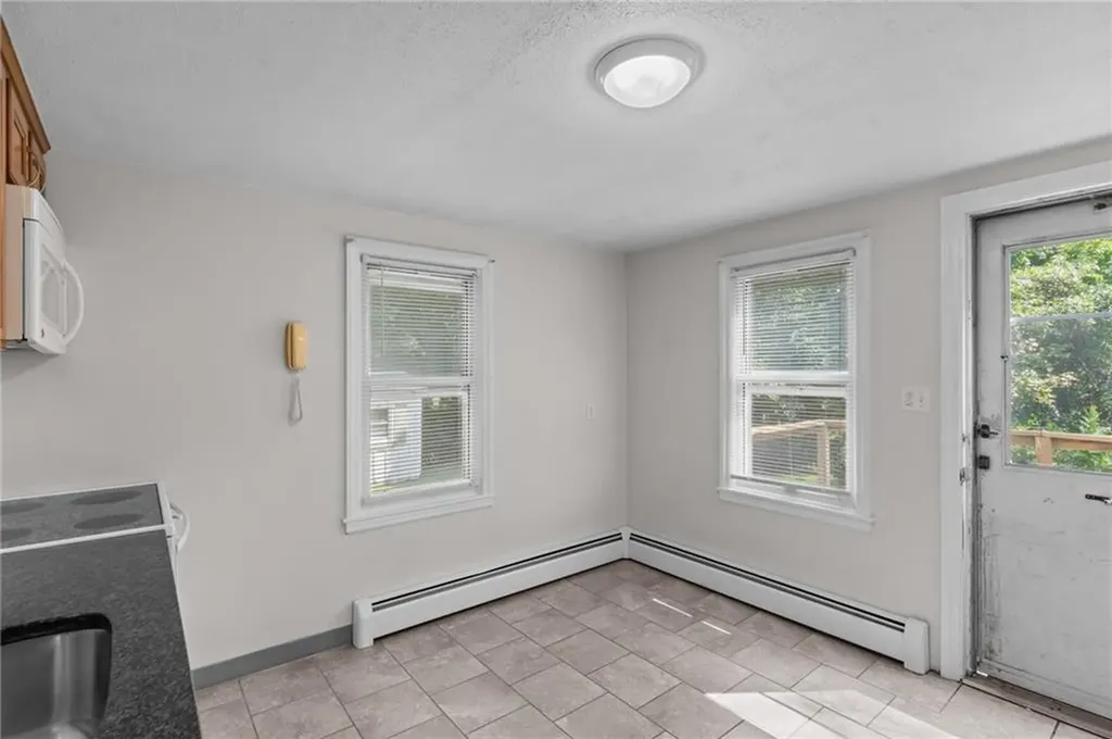 5 Sweetwater Road Warwick RI 02889