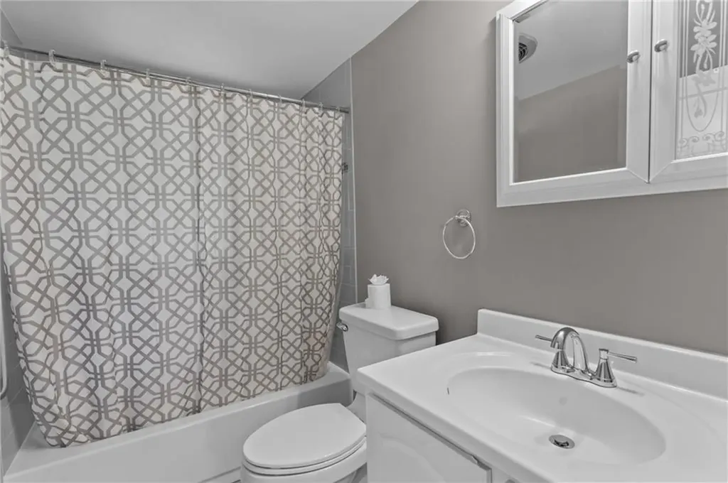 5 Sweetwater Road Warwick RI 02889