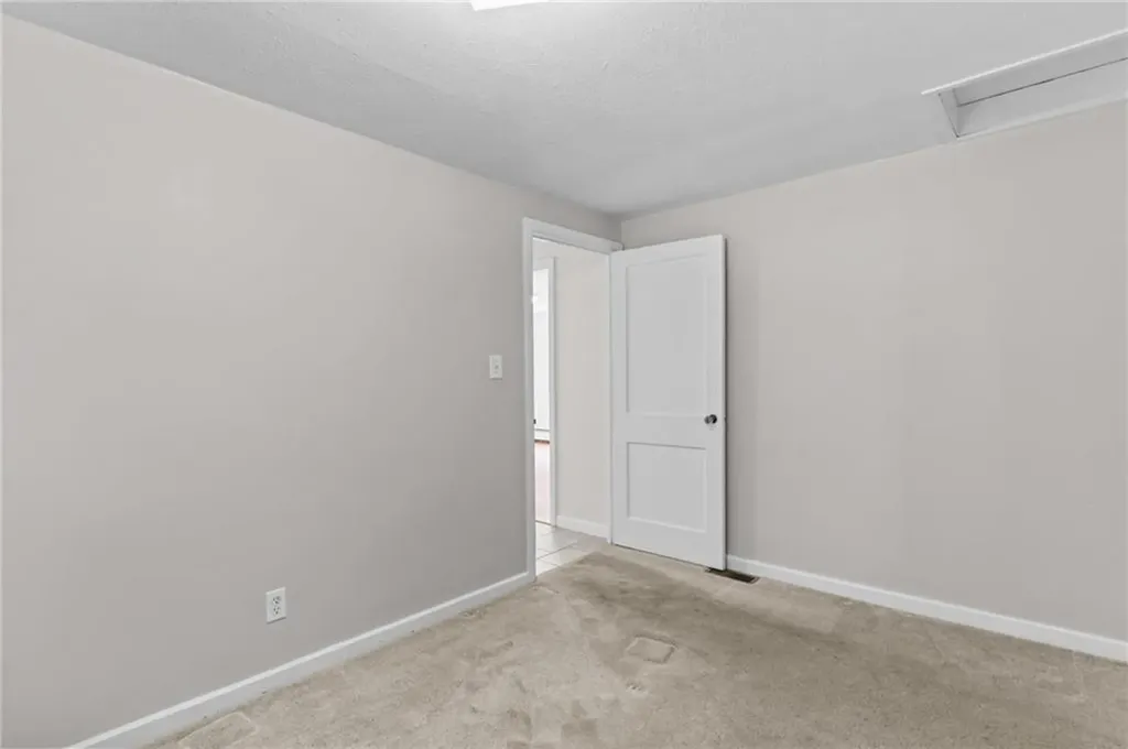 5 Sweetwater Road Warwick RI 02889