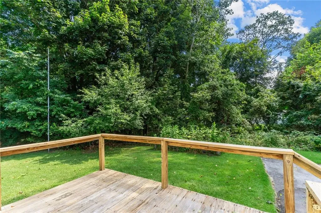 5 Sweetwater Road Warwick RI 02889