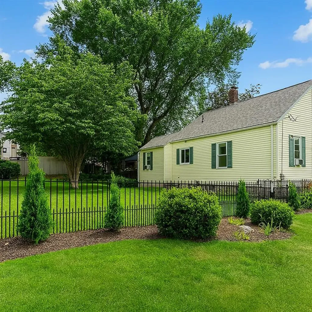 109 Cady Street Woonsocket RI 02895