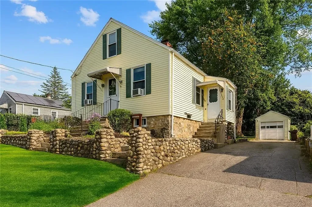109 Cady Street Woonsocket RI 02895