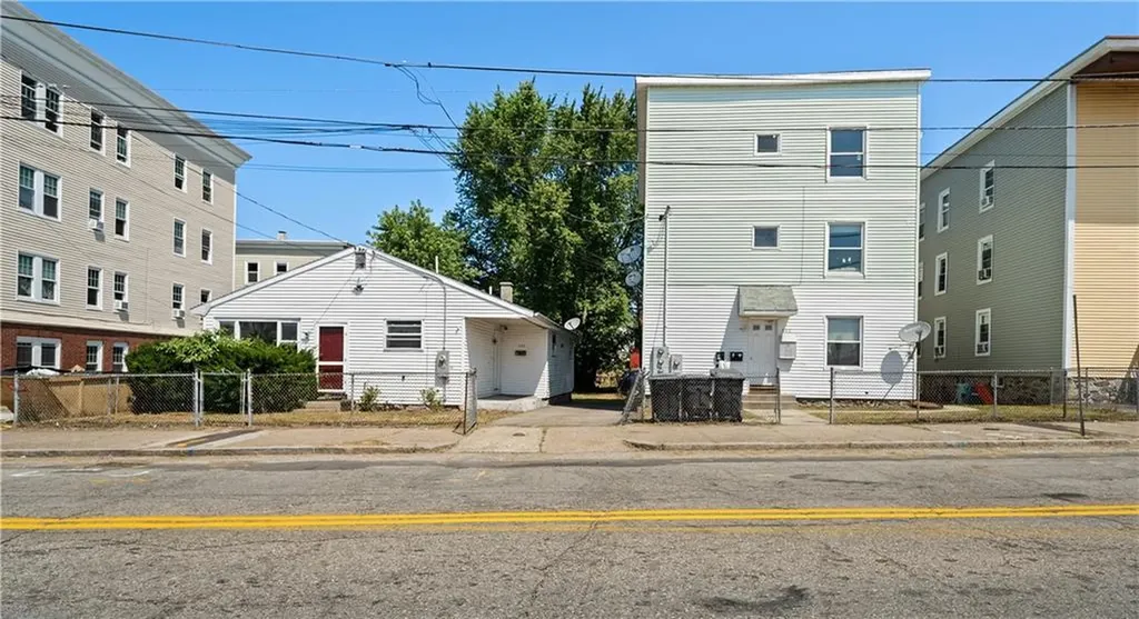 562 Privilege Street Woonsocket RI 02895
