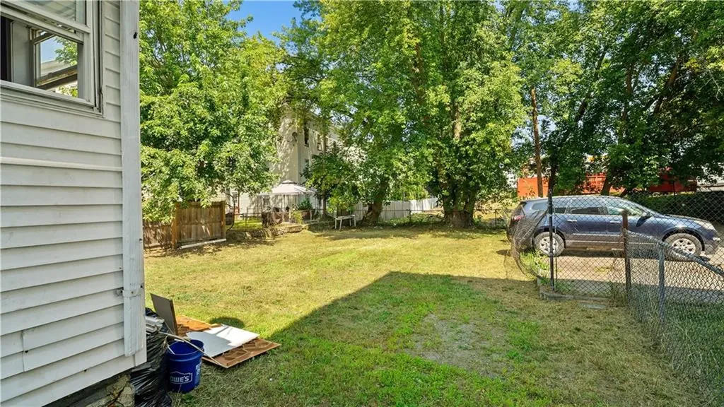 562 Privilege Street Woonsocket RI 02895