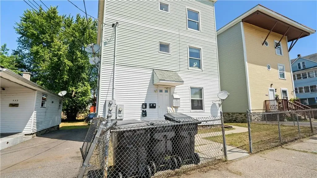 562 Privilege Street Woonsocket RI 02895