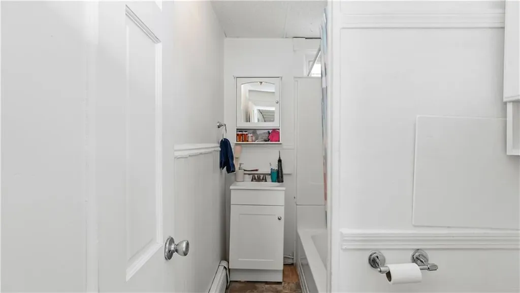 562 Privilege Street Woonsocket RI 02895