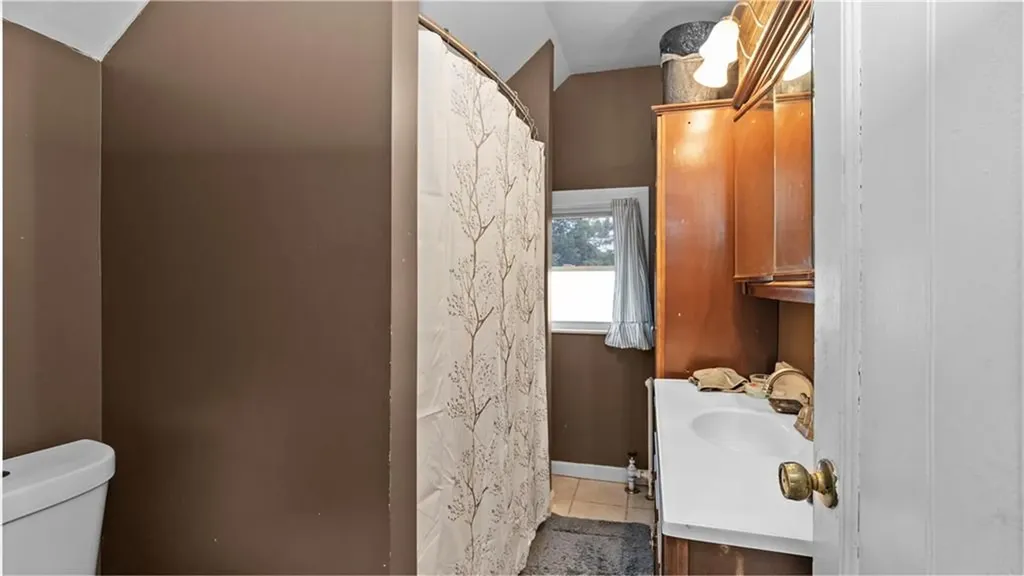 54 E Earle Street Cumberland RI 02864
