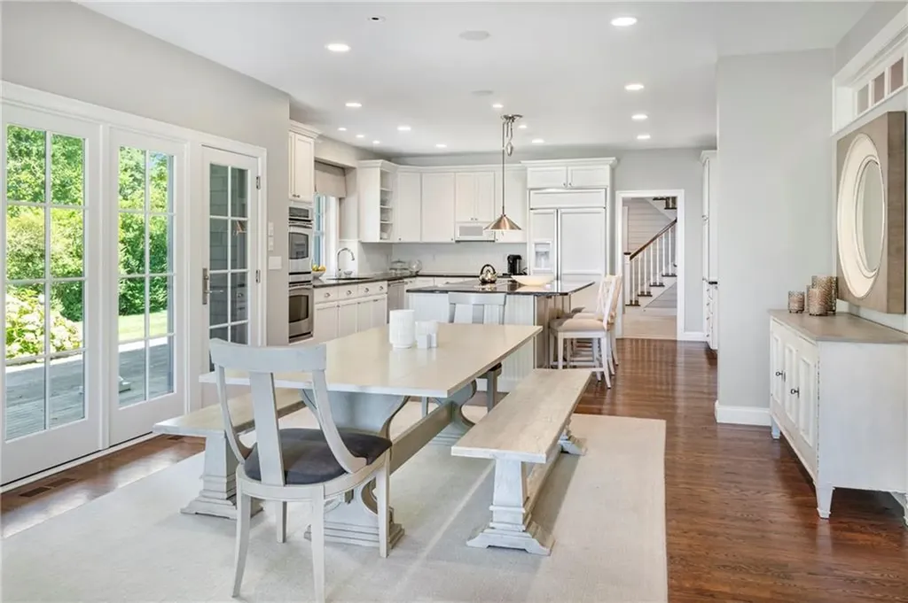 60 Van Wickle Lane Bristol RI 02809