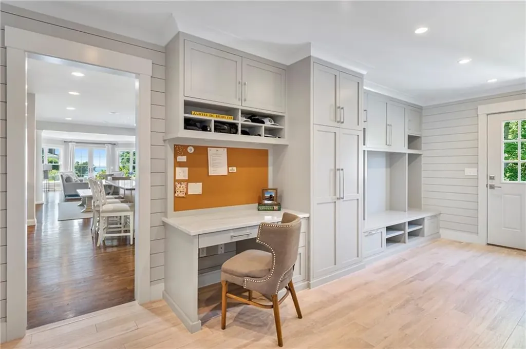 60 Van Wickle Lane Bristol RI 02809
