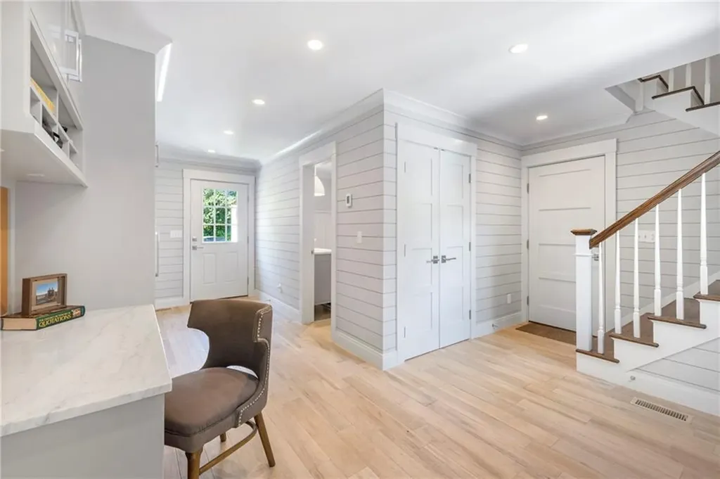 60 Van Wickle Lane Bristol RI 02809