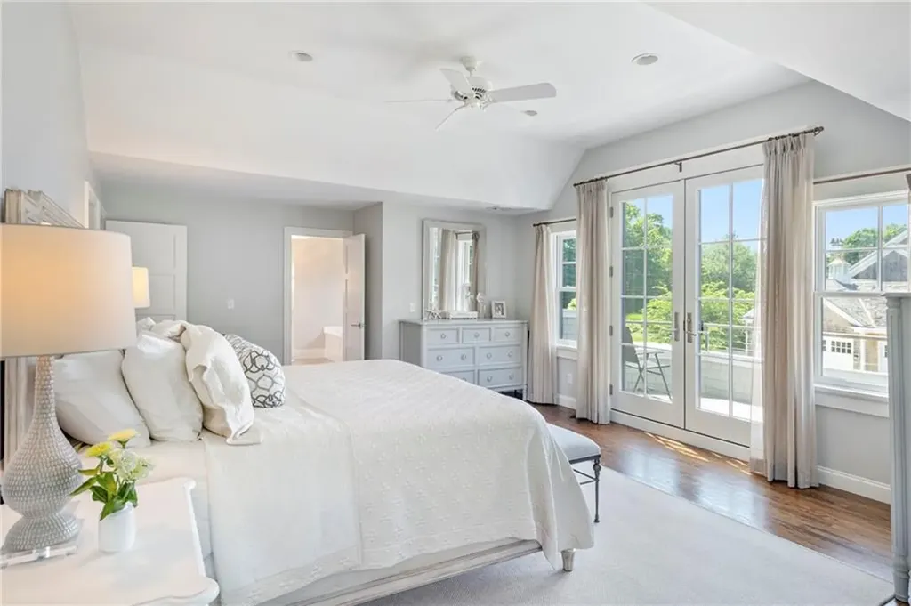 60 Van Wickle Lane Bristol RI 02809