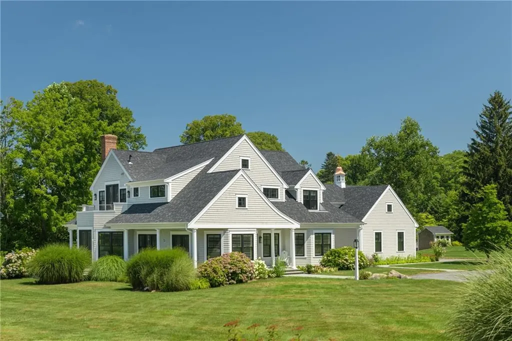 60 Van Wickle Lane Bristol RI 02809