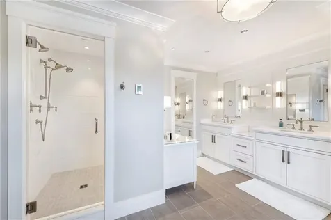 60 Van Wickle Lane Bristol RI 02809