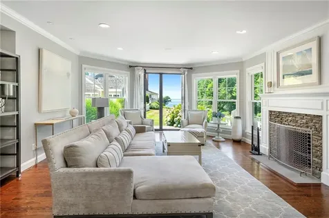 60 Van Wickle Lane Bristol RI 02809