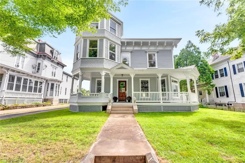 28 Elm Street Westerly RI 02891