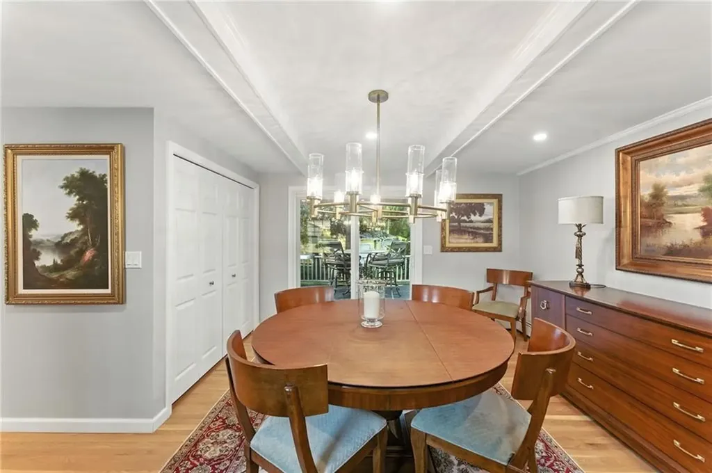 121 Hedgerow Drive Warwick RI 02886