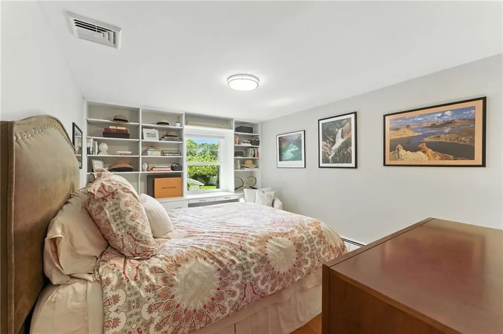 121 Hedgerow Drive Warwick RI 02886
